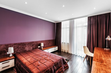 Сатиновые натяжные потолки